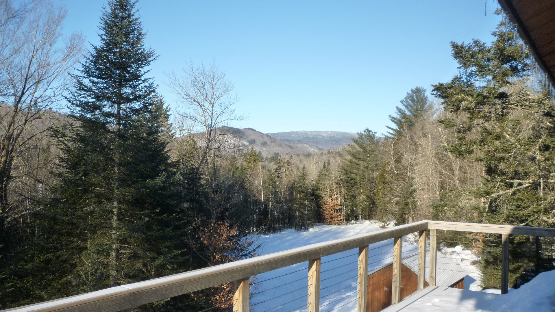 Log Home on 26.5 Acre Waterfront Lot in Ellsworth, NH = 197,500.00